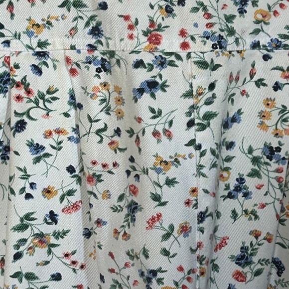 Zero to Nine Floral Maternity Overalls Shorts, Size Medium - Picture 10 of 12